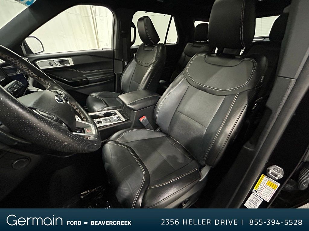 2022 Ford Explorer ST photo 11