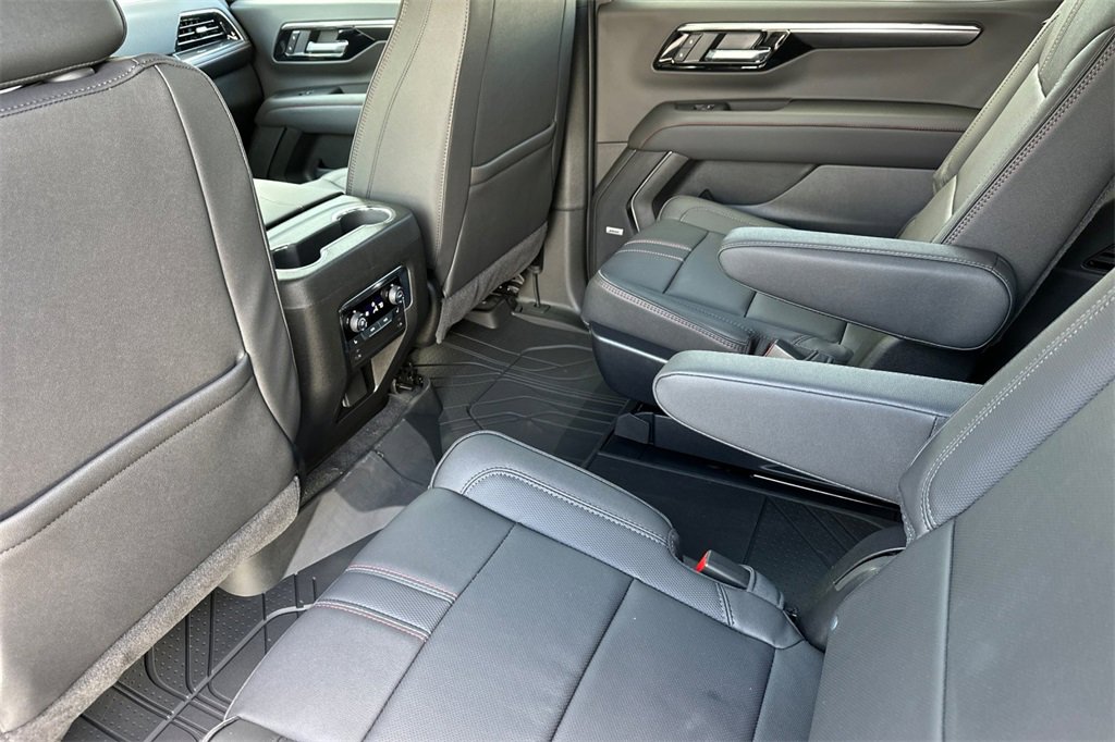 2025 Chevrolet Tahoe RST photo 11