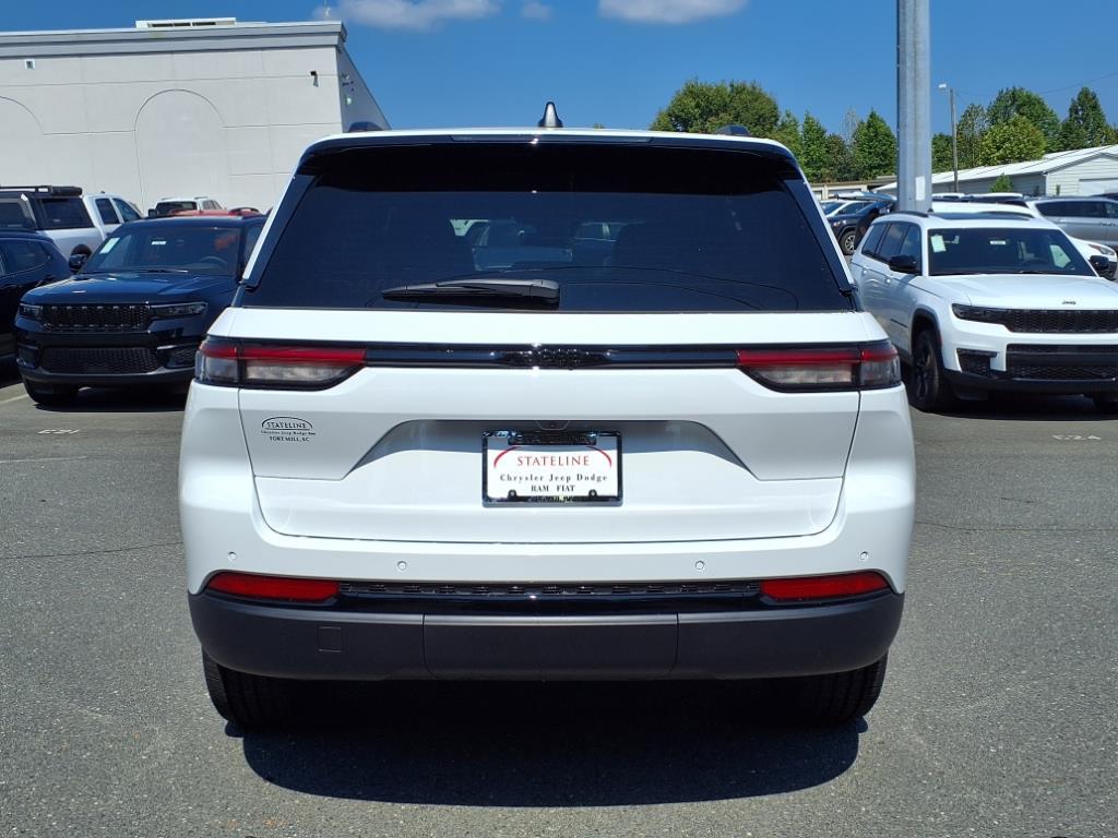 2025 Jeep Grand Cherokee Altitude X photo 16