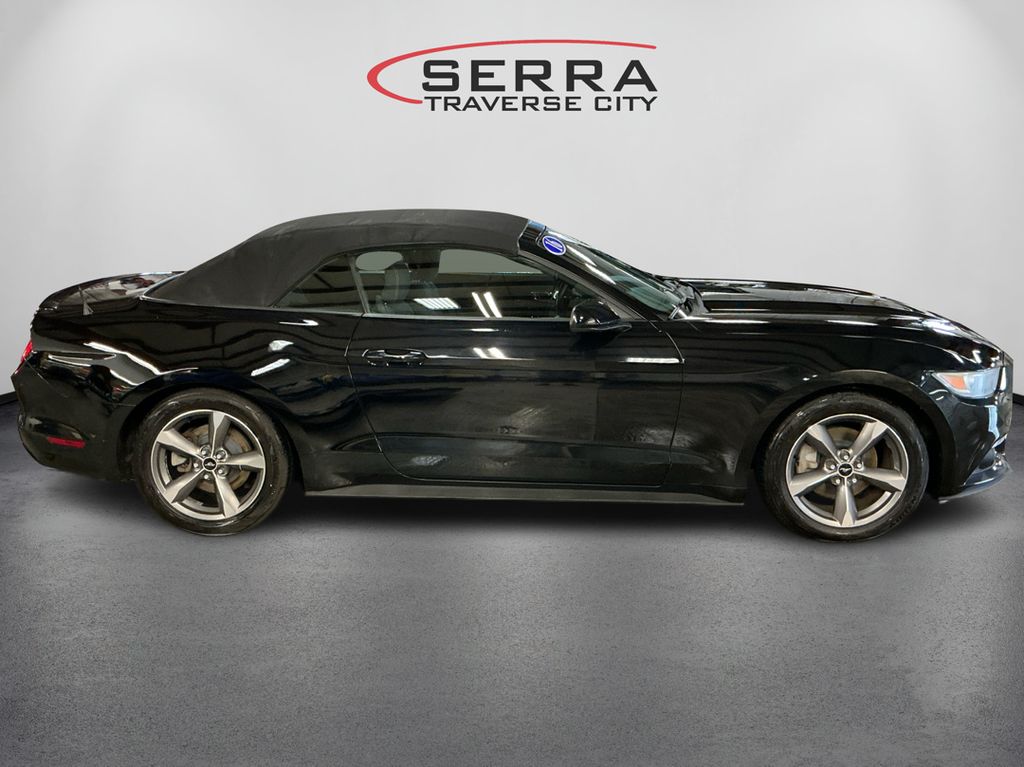 2016 Ford Mustang V6 Convertible photo 4