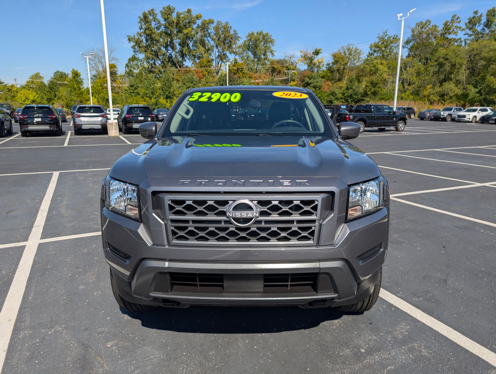 2023 Nissan Frontier SV photo 7