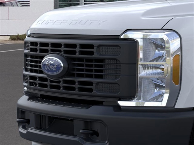 2024 Ford F-350 XL photo 16
