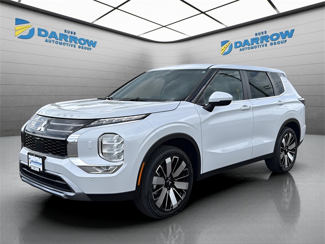 2025 Mitsubishi Outlander SE's photo