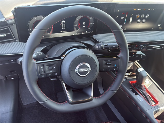 2026 Nissan Kicks SR photo 17