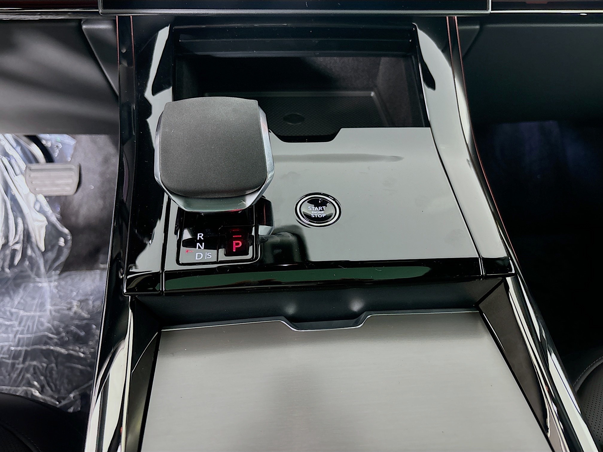 2025 Land Rover Range Rover Sport SE photo 18