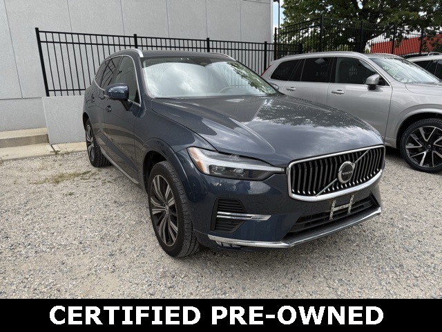 2022 Volvo XC60 B5 Inscription photo 2