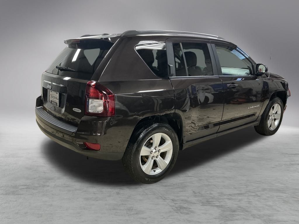 2014 Jeep Compass Latitude photo 4