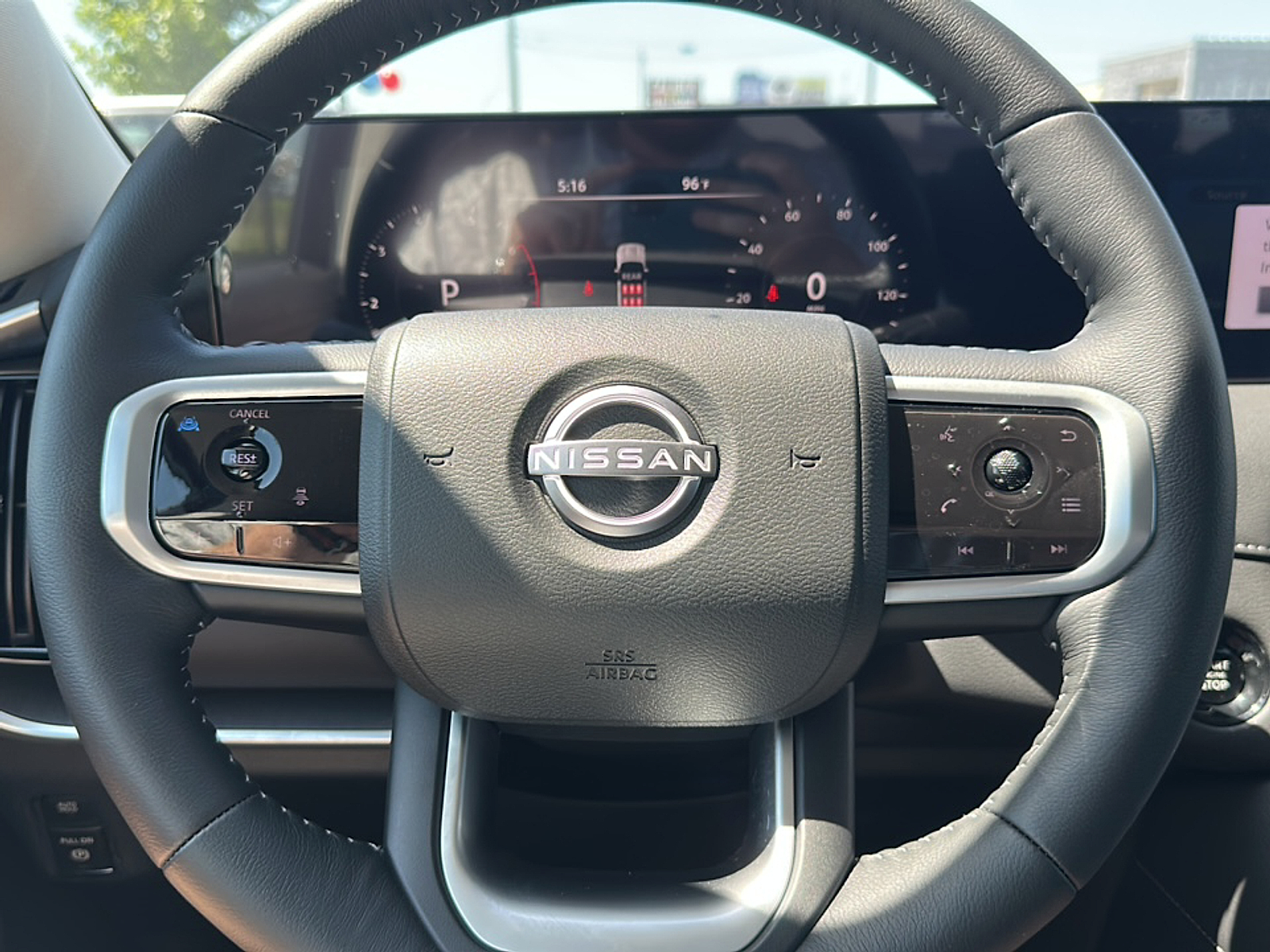 2025 Nissan Armada SV photo 9
