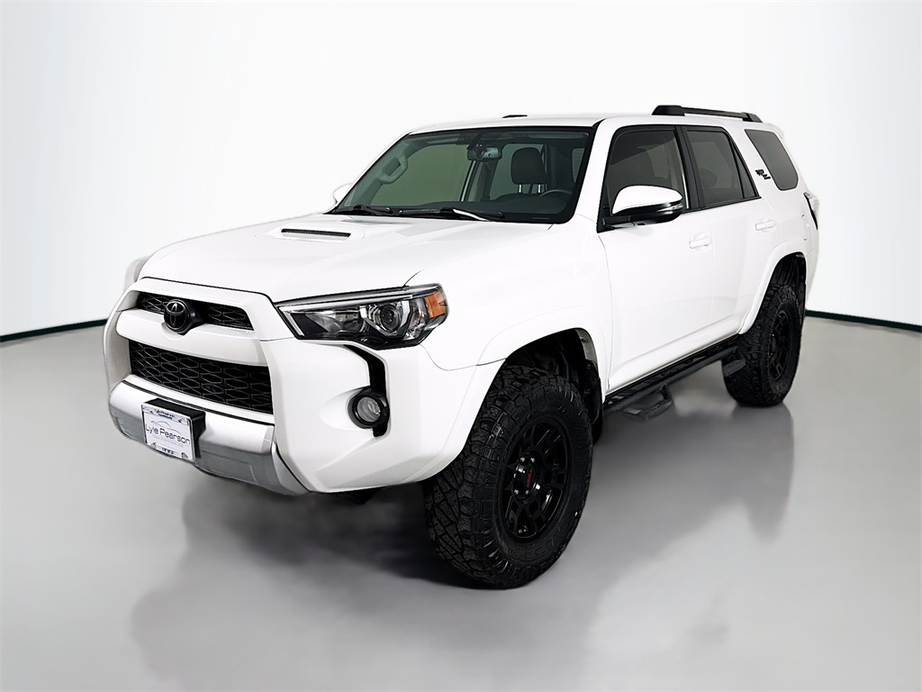 2019 Toyota 4Runner TRD Off-Road Premium's photo