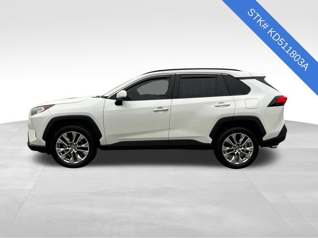 2019 Toyota RAV4 Limited photo 2