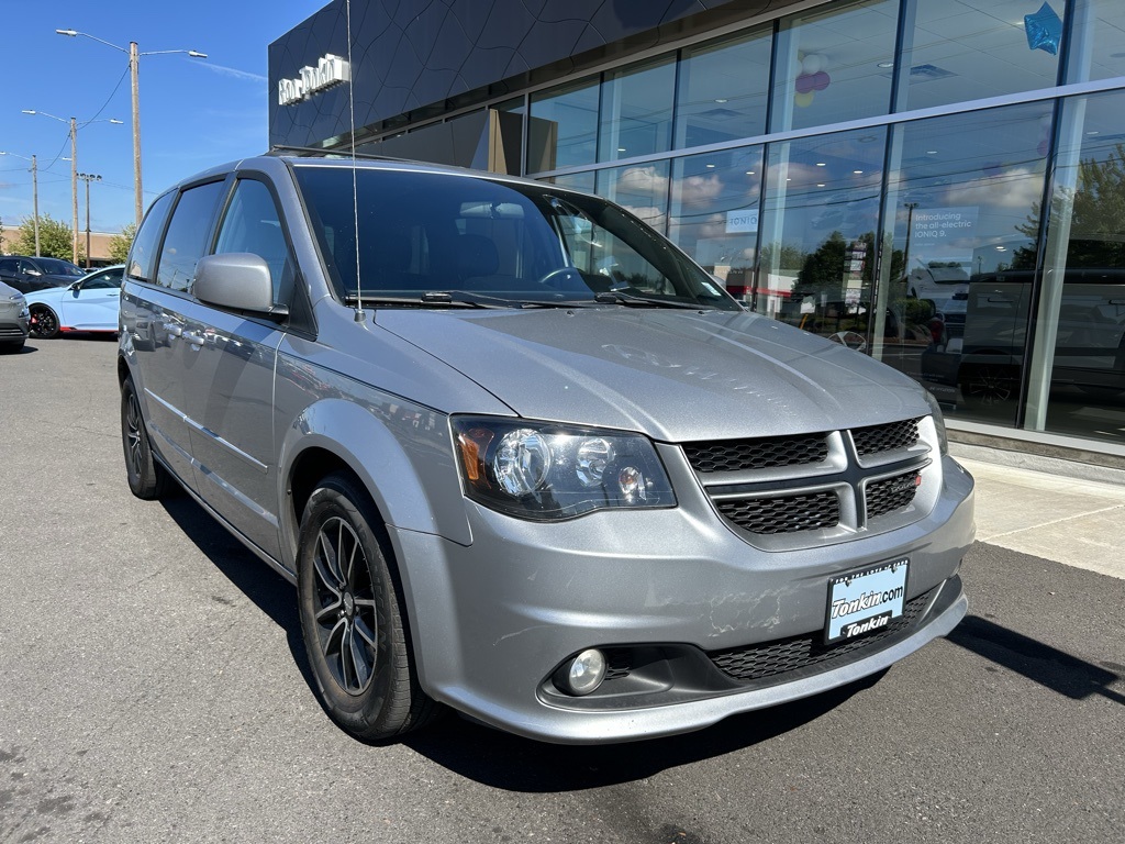 Used 2016 Dodge Grand Caravan R/T with VIN 2C4RDGEG0GR367359 for sale in Gresham, OR