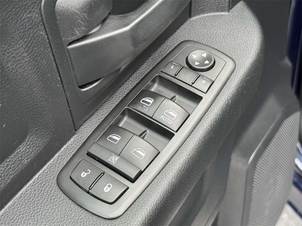 2015 Ram 2500 Tradesman photo 26