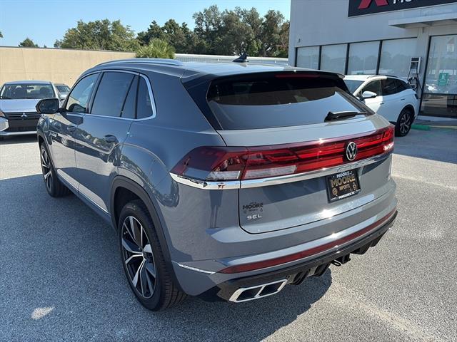 2026 Volkswagen Atlas Cross Sport SEL Premium R-Line photo 4