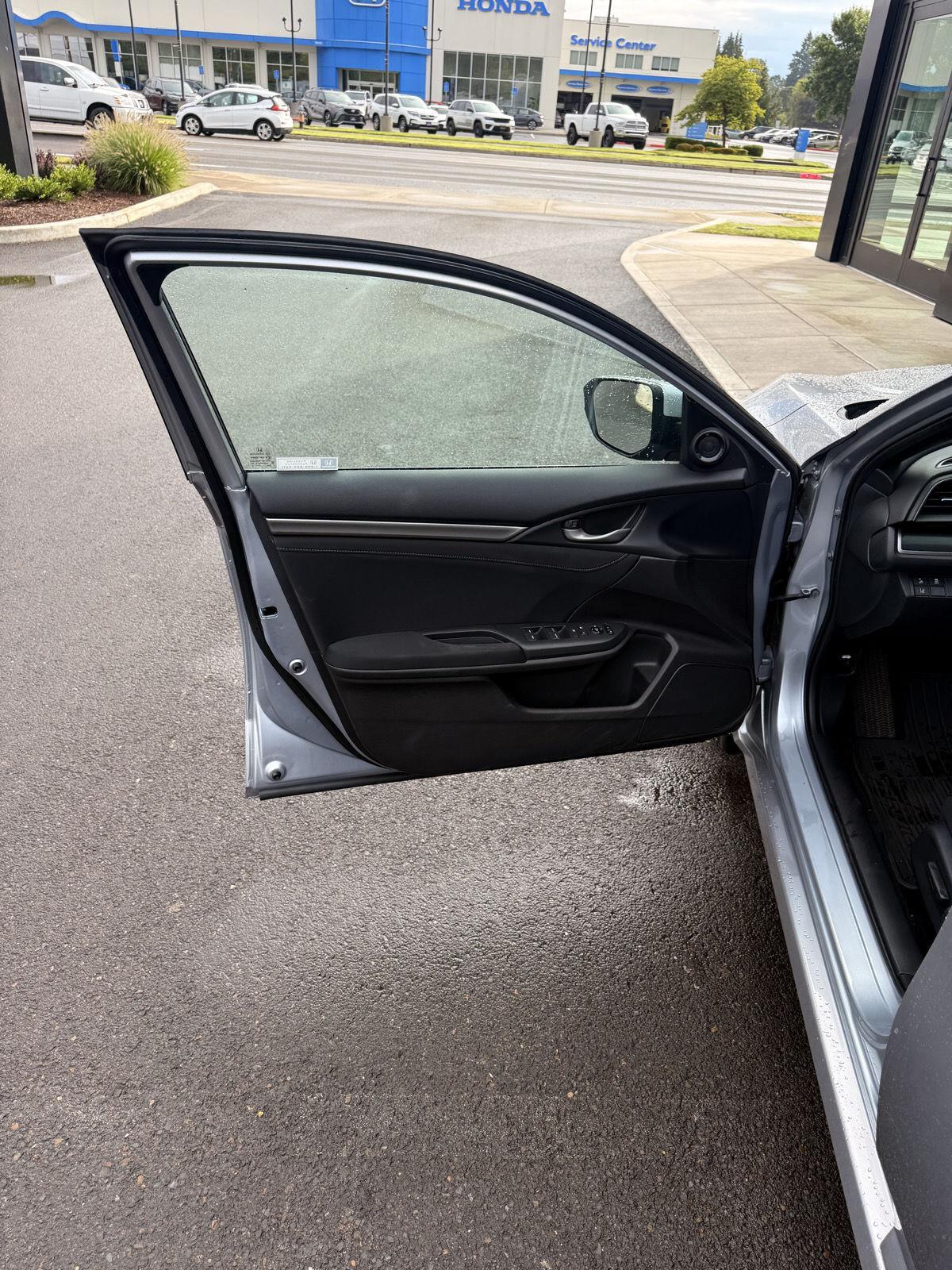 2020 Honda Civic Hatchback EX photo 15