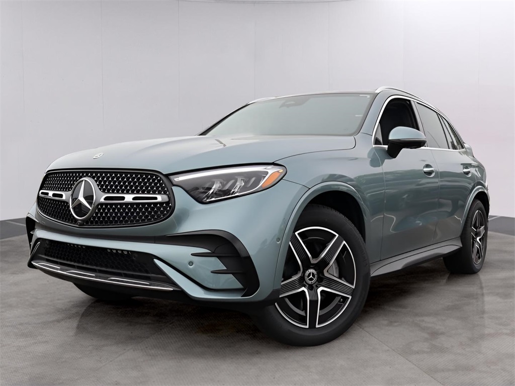 2026 Mercedes-Benz GLC Base's photo