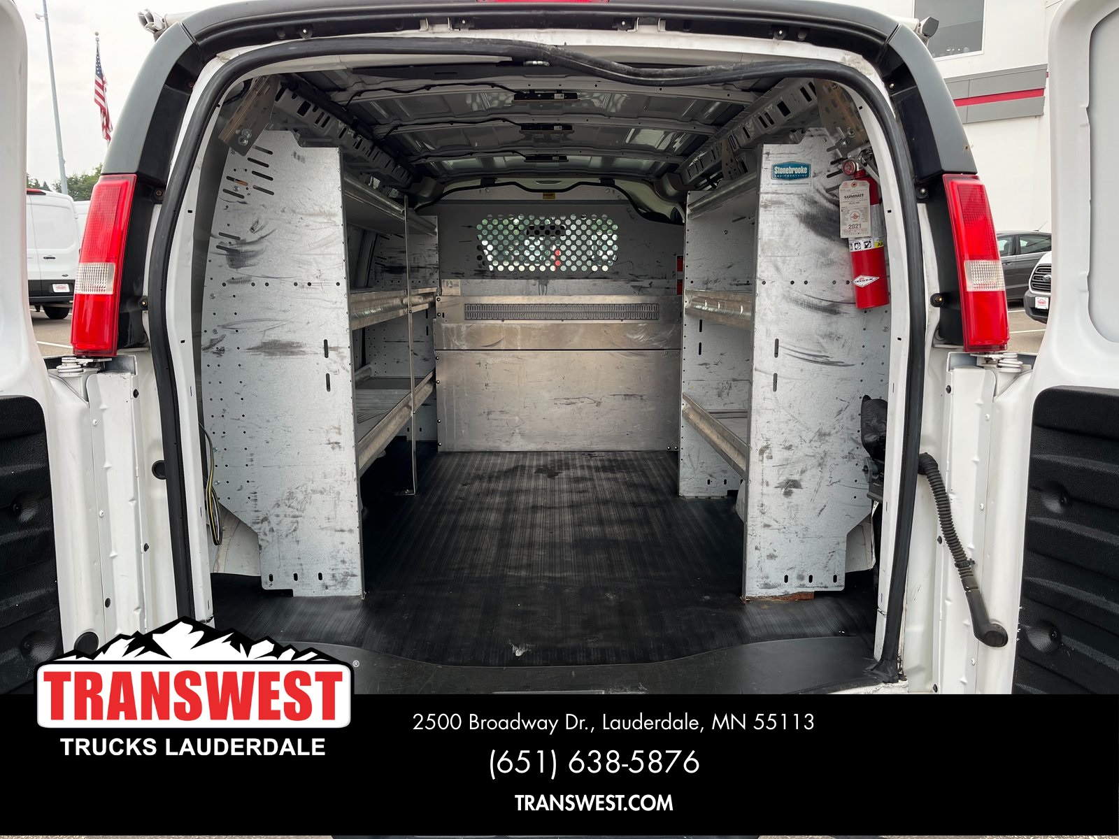 2015 Chevrolet Express 2500 Work Van photo 2