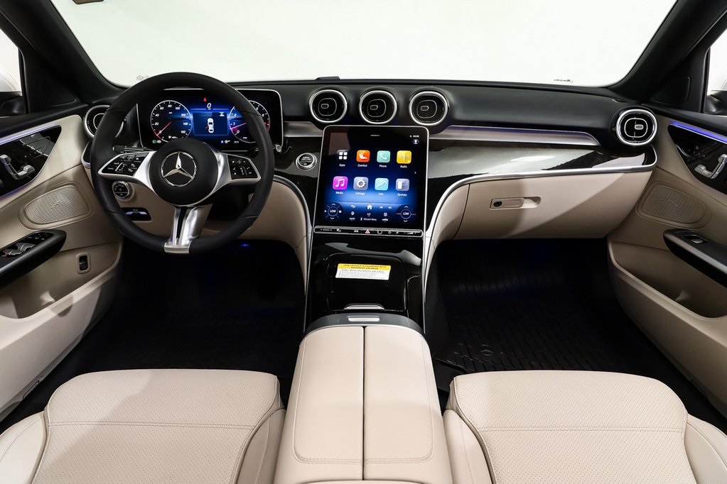 2025 Mercedes Benz C 300 4MATIC photo 7
