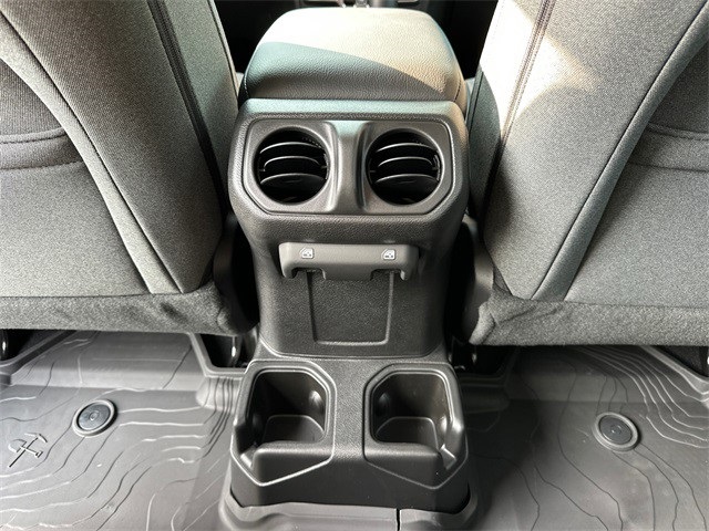2025 Jeep Wrangler Sport S photo 11