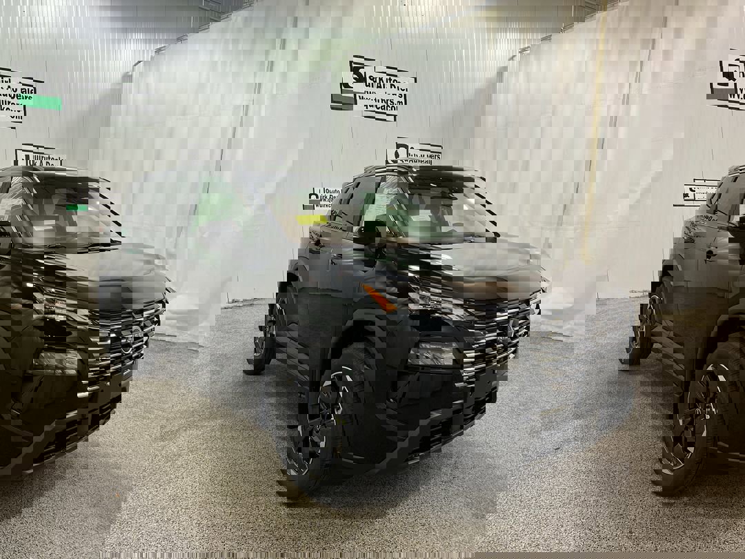 2026 Nissan Rogue SV's photo