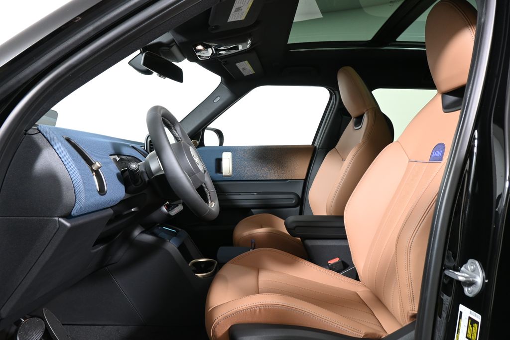 2025 Mini Countryman S ALL4 photo 3