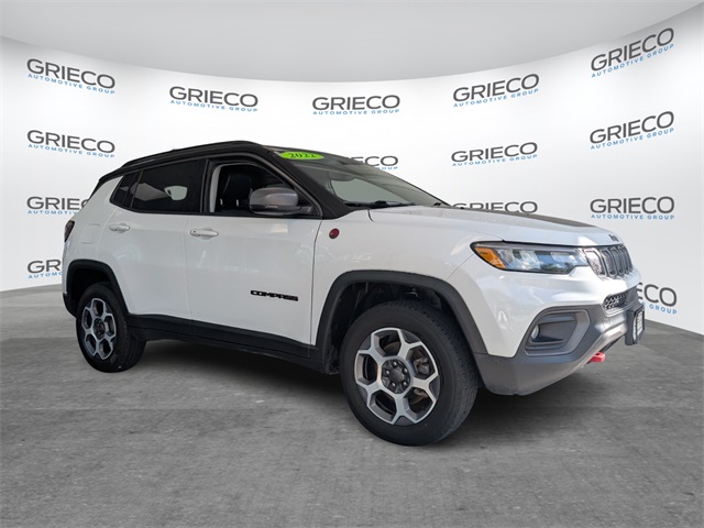 2022 Jeep Compass Trailhawk's photo