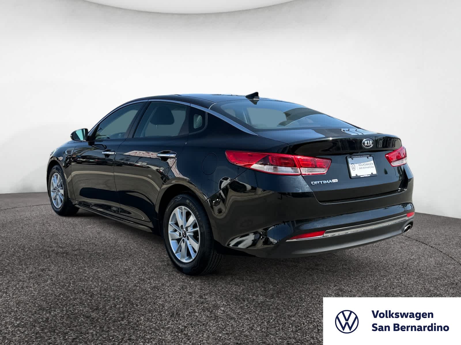2018 Kia Optima LX photo 3