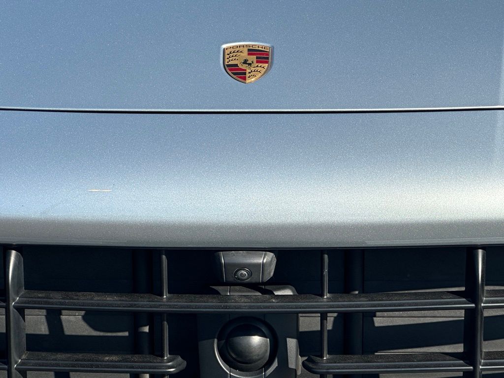 2022 Porsche Cayenne Coupe Base photo 8