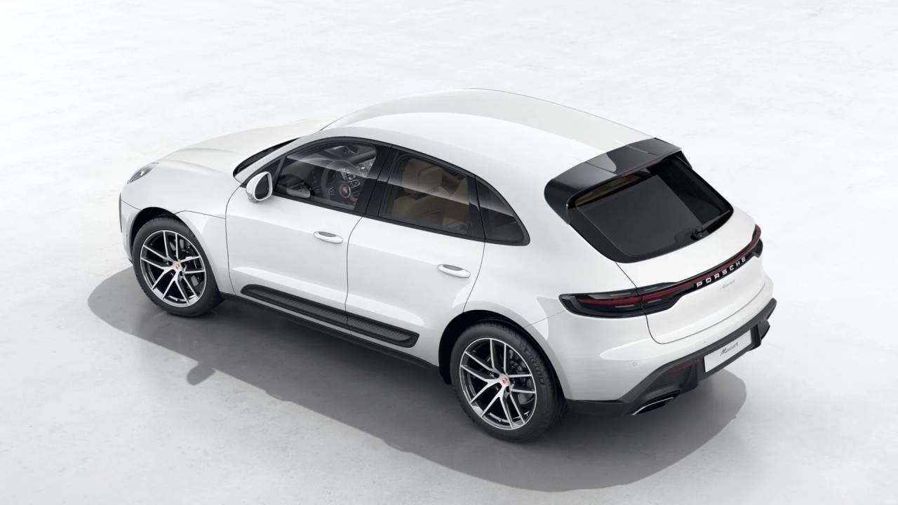 2026 Porsche Macan T photo 4