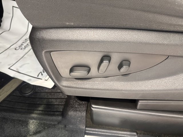 2018 Chevrolet Silverado 1500 LT photo 12