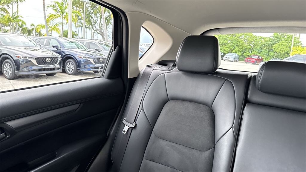 2020 Mazda CX-5 Touring photo 11