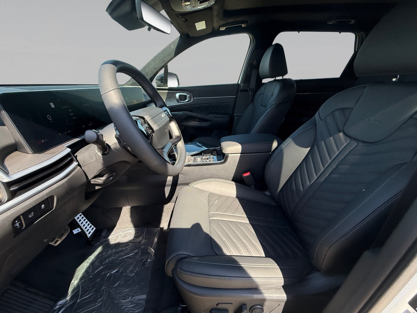 2026 Kia Sorento X-Line SX Prestige photo 4