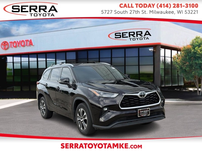 2022 Toyota Highlander XLE's photo