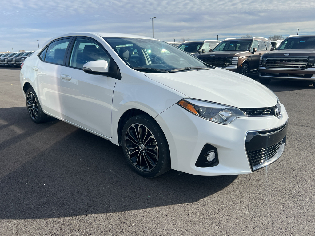 2015 Toyota Corolla S Plus