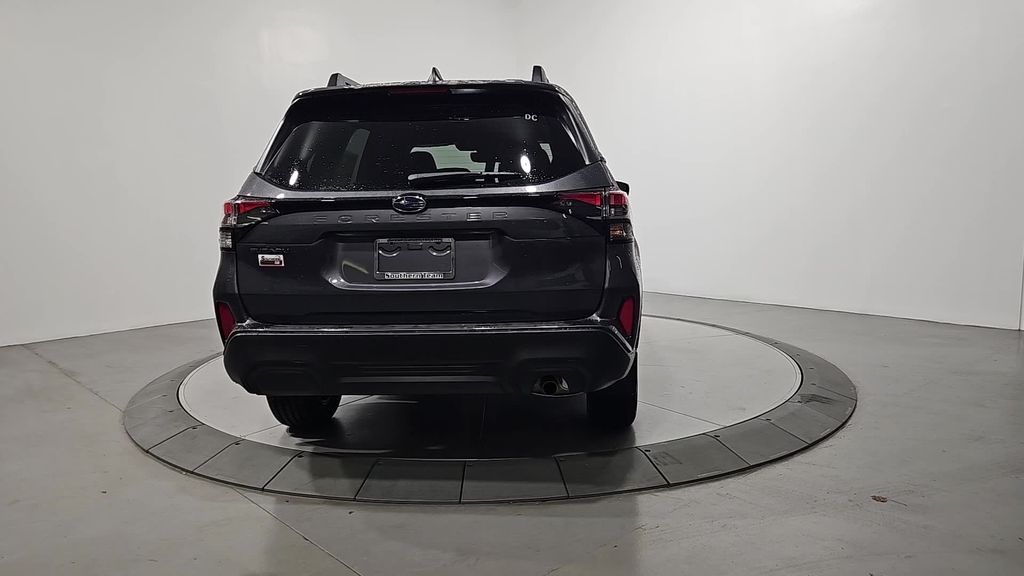 2025 Subaru Forester Premium Base photo 4