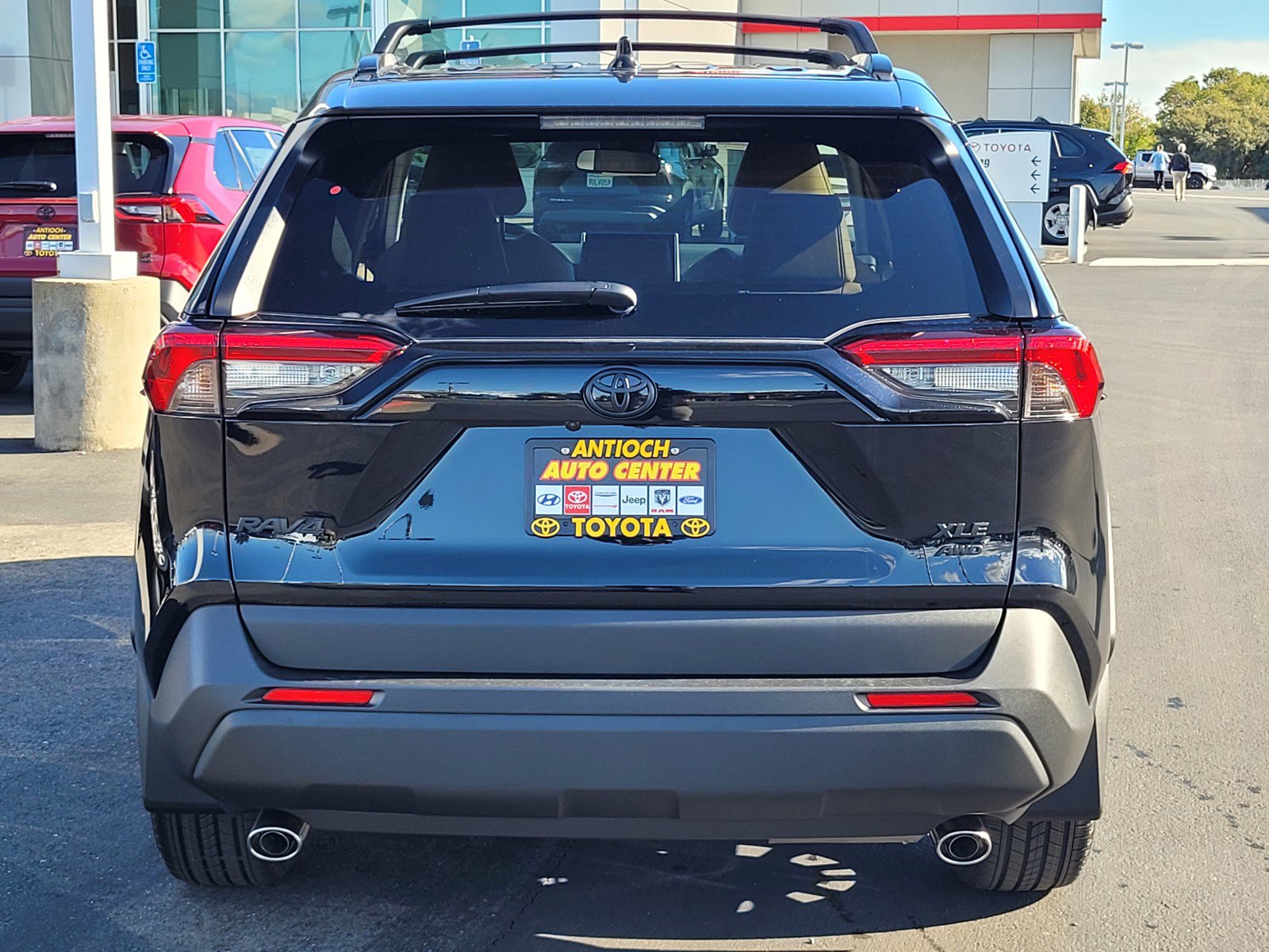 2025 Toyota RAV4 XLE Premium photo 2