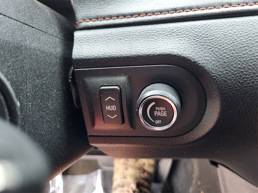 2013 Chevrolet Camaro 2LT photo 25