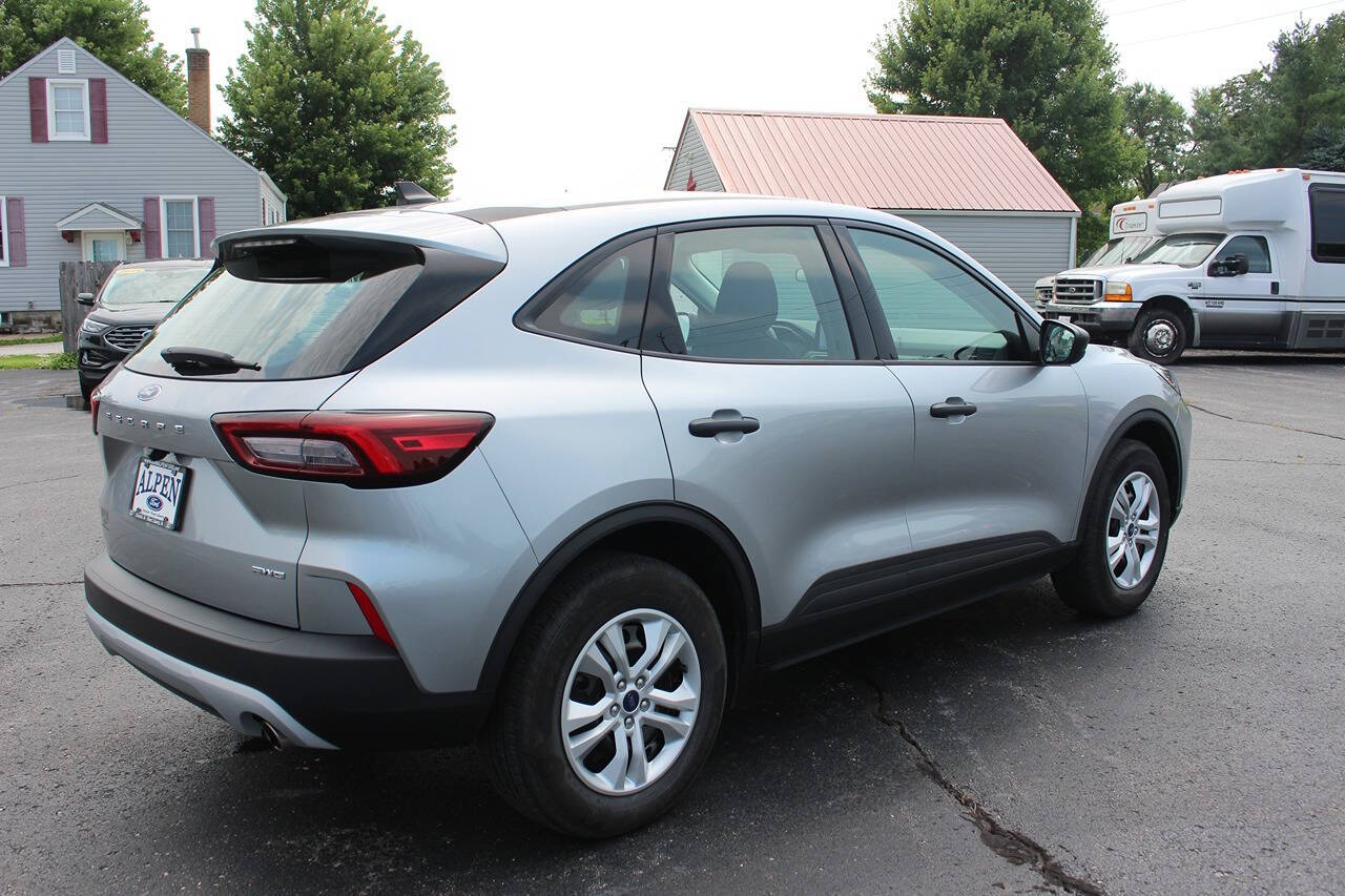 2023 Ford Escape Base photo 3