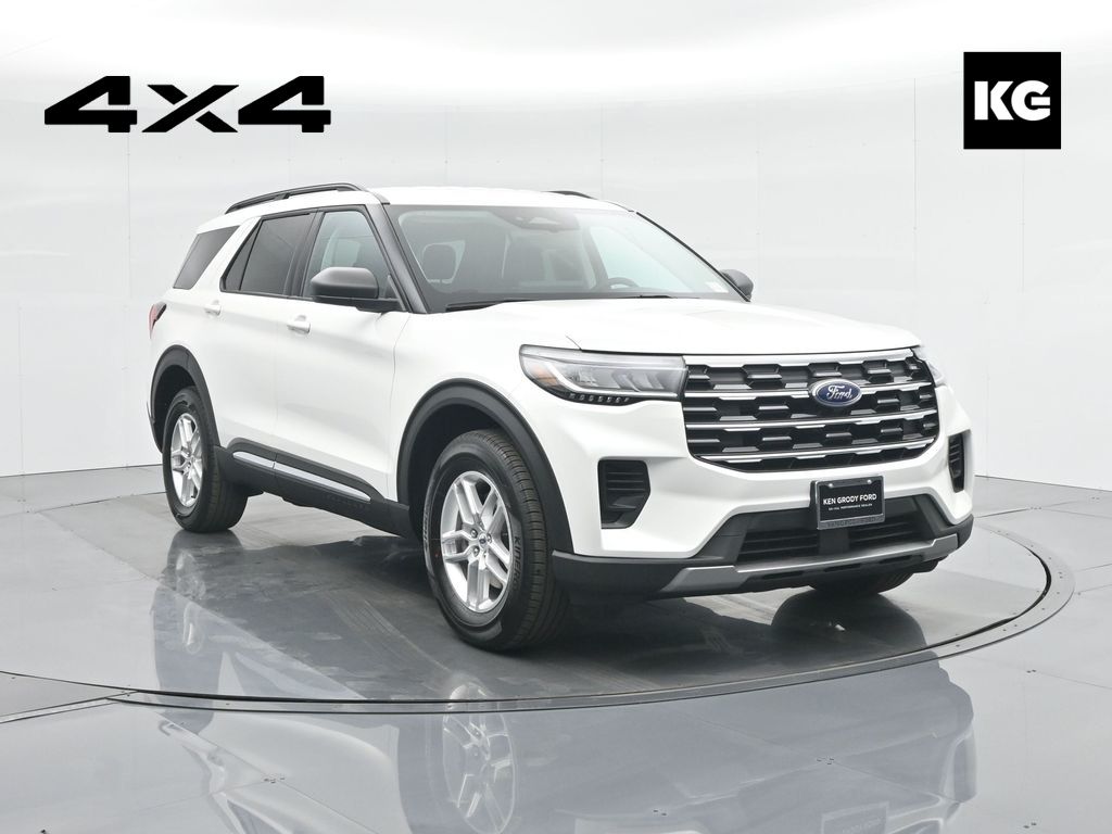 2025 Ford Explorer Active's photo