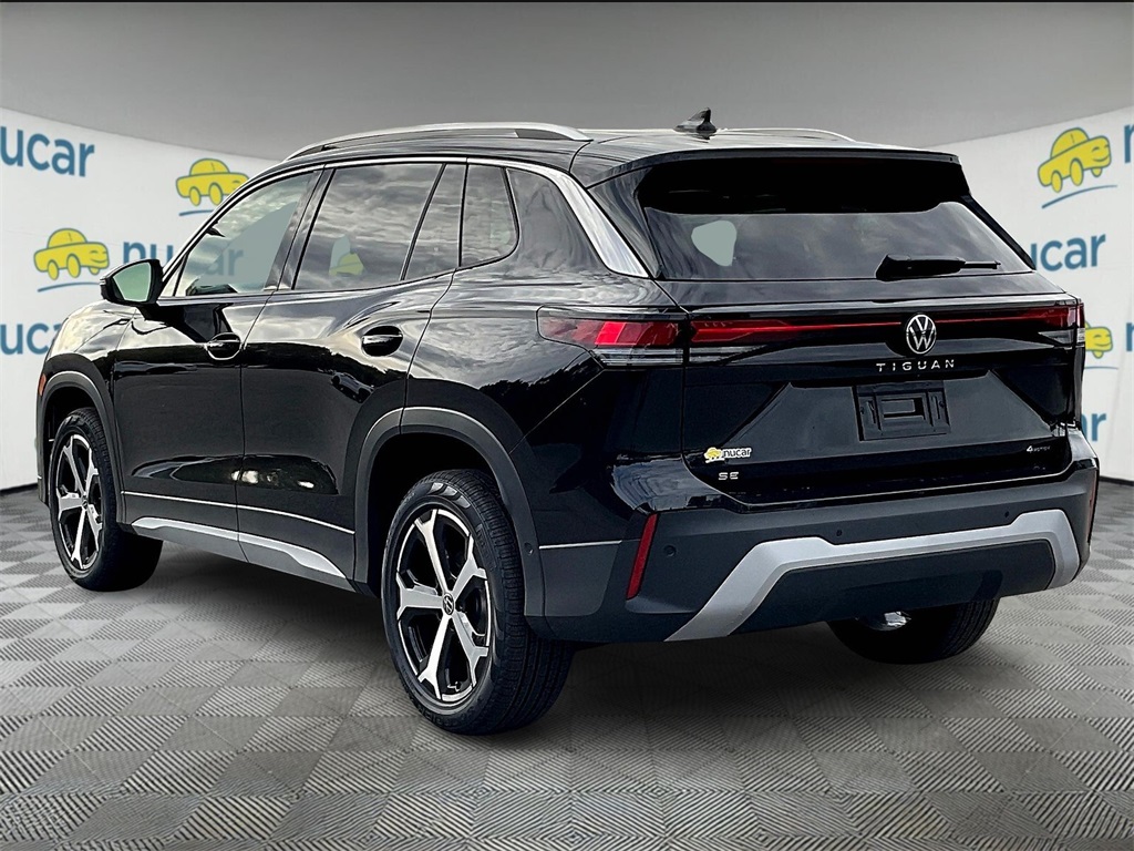 2025 Volkswagen Tiguan SE photo 2
