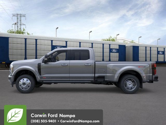 2026 Ford F-450 photo 4