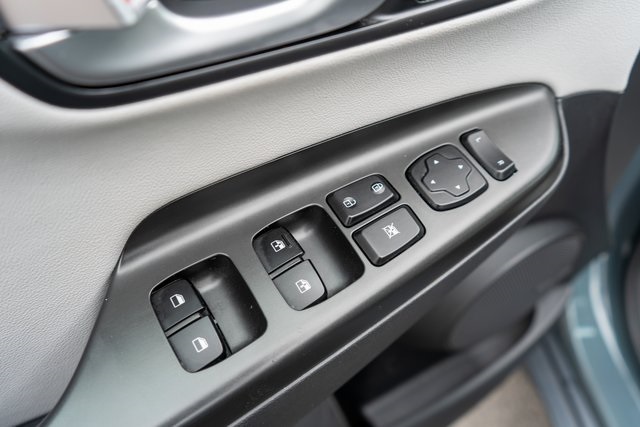 2023 Hyundai Kona Limited photo 11