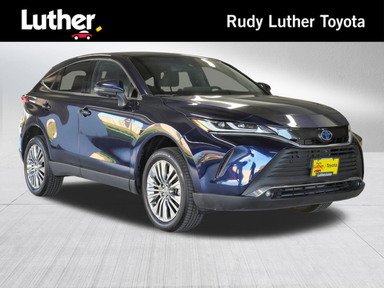 2024 Toyota Venza Limited's photo