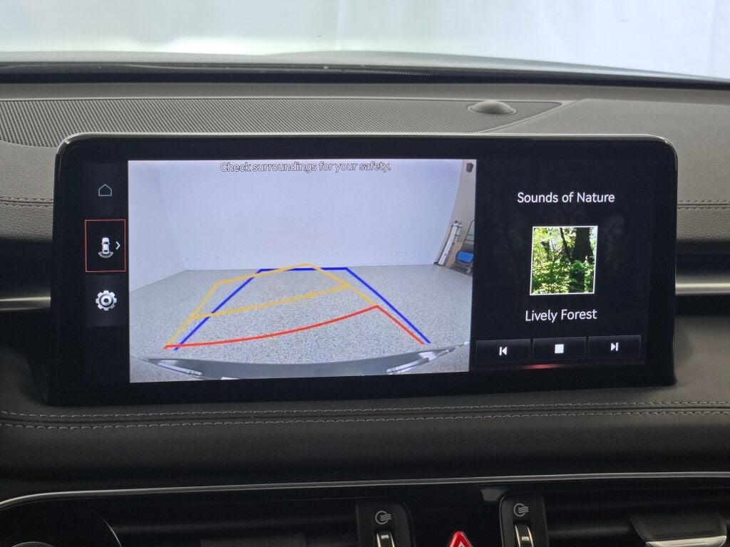2022 Genesis G70 2.0T photo 23