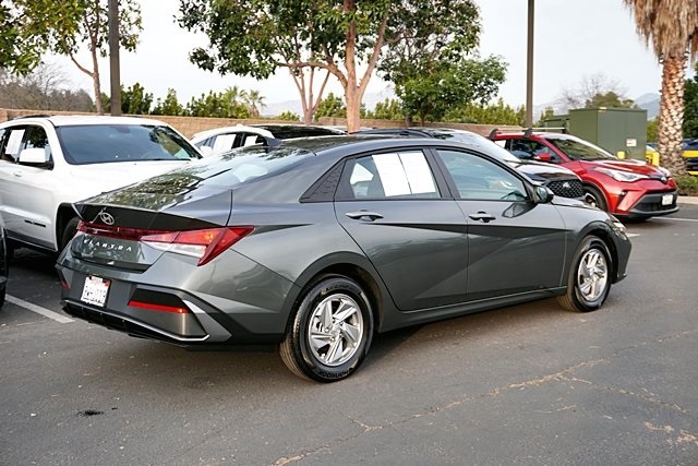Used 2026 Gray Hyundai SE image 7