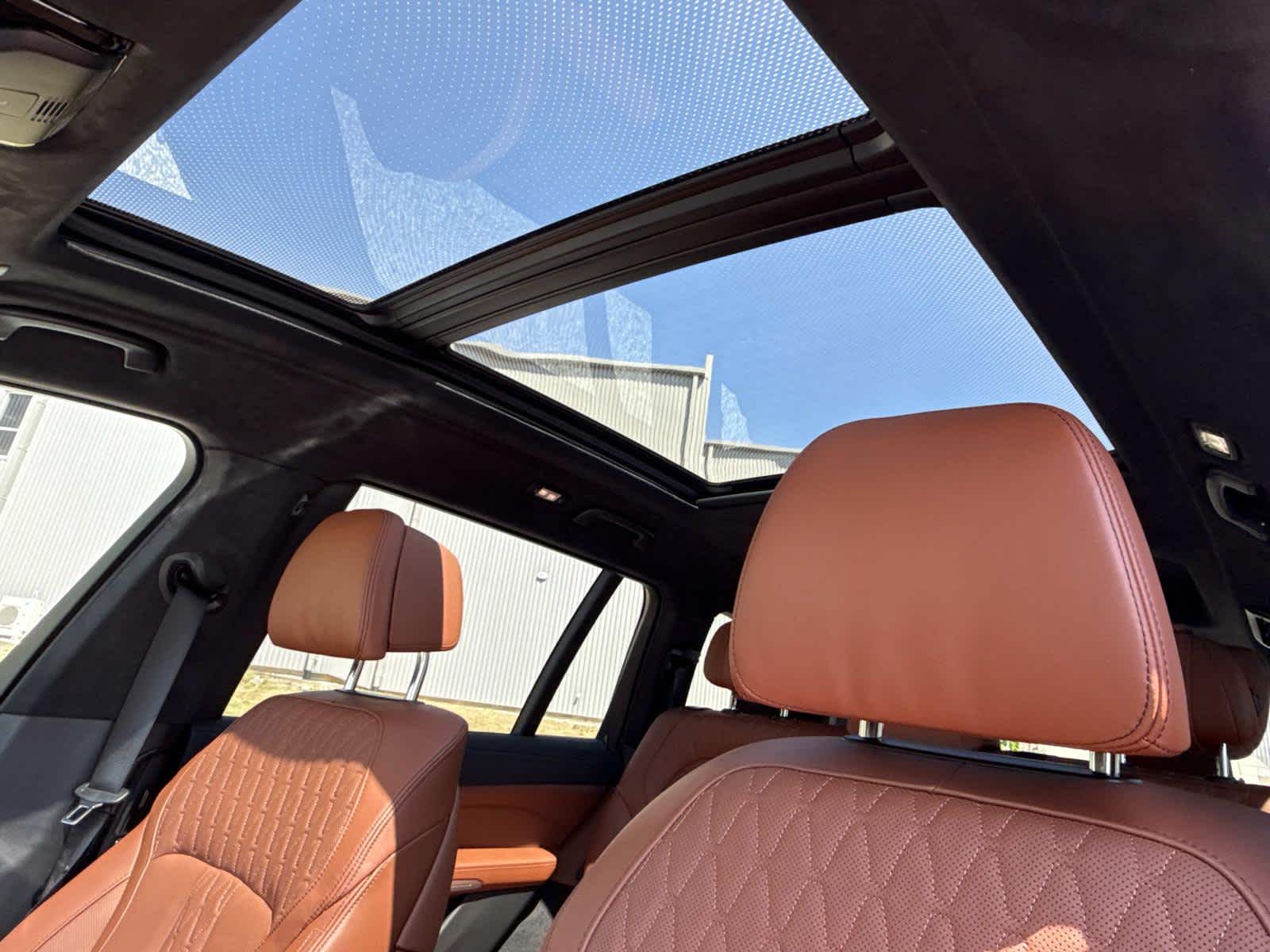 2025 Bmw X7 M60i photo 4