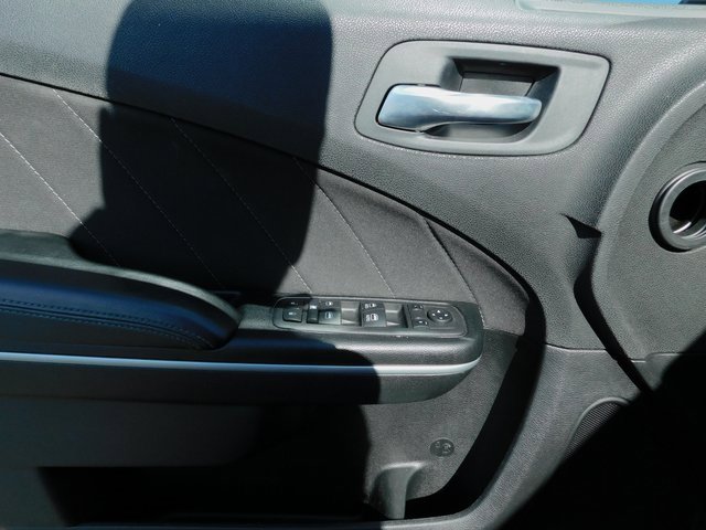 2023 Dodge Charger SXT photo 19