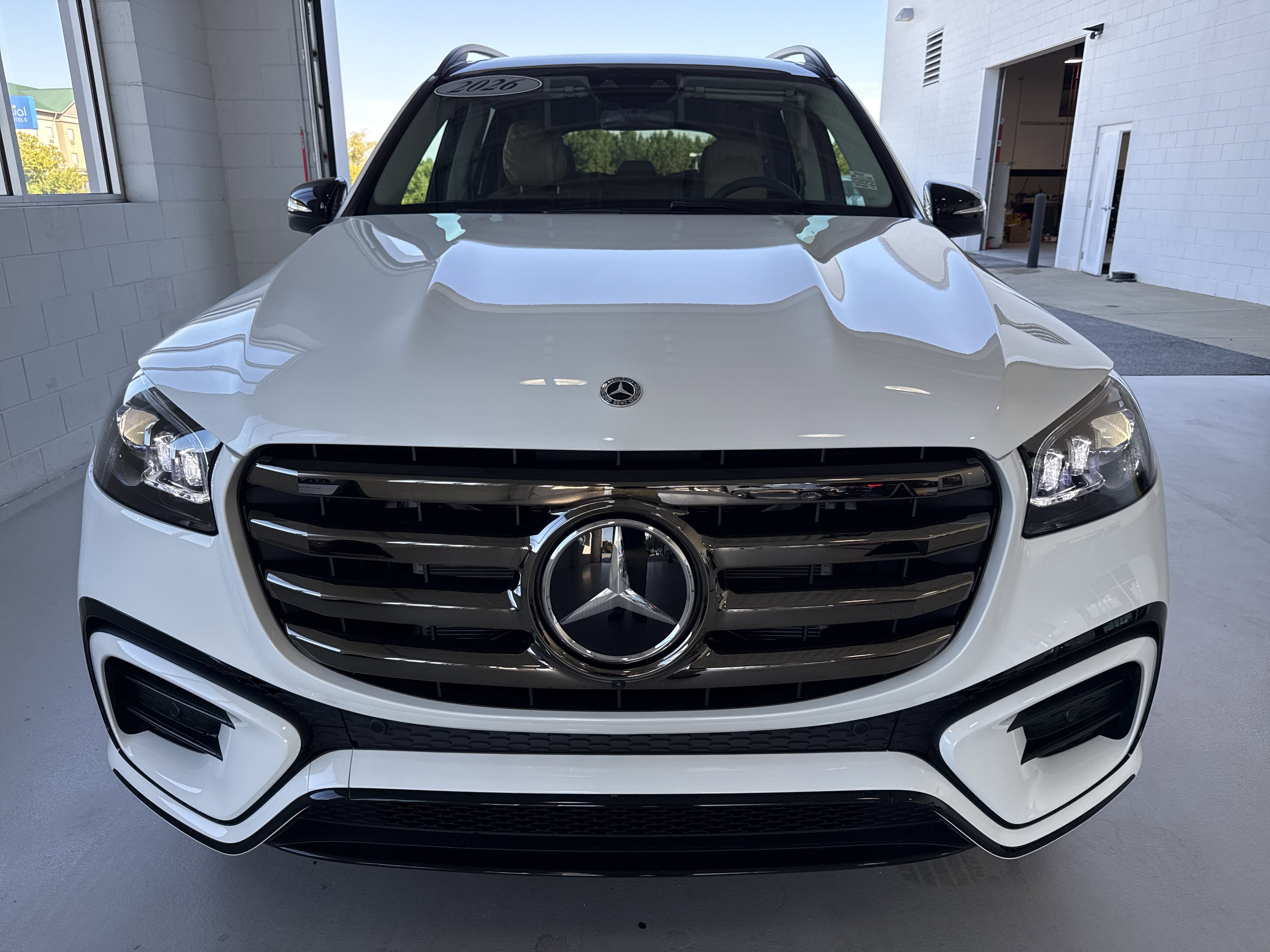 2026 Mercedes Benz GLS 450 4MATIC photo 2