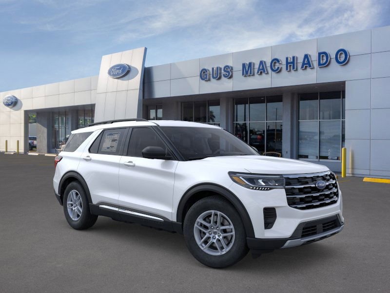 2025 Ford Explorer photo 2