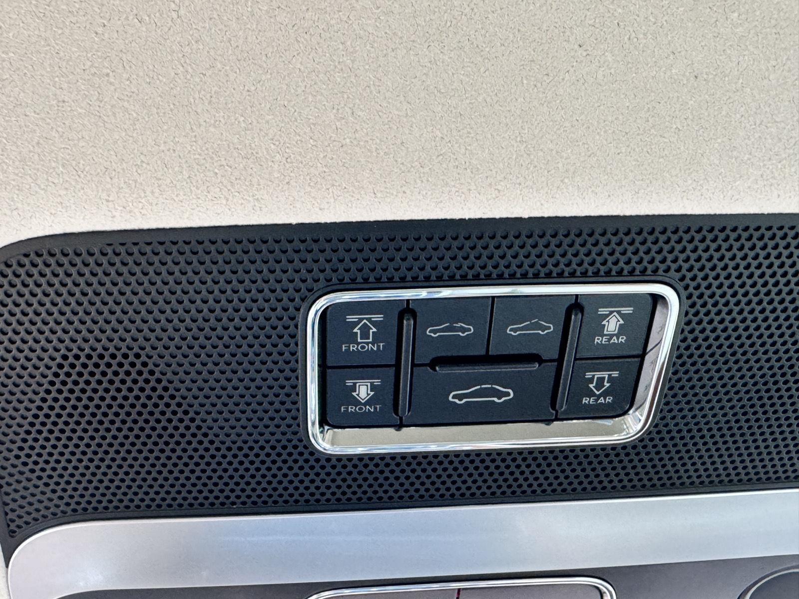 2026 Bentley Flying Spur photo 62