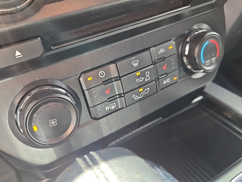 2018 Ford F-150 XLT photo 21